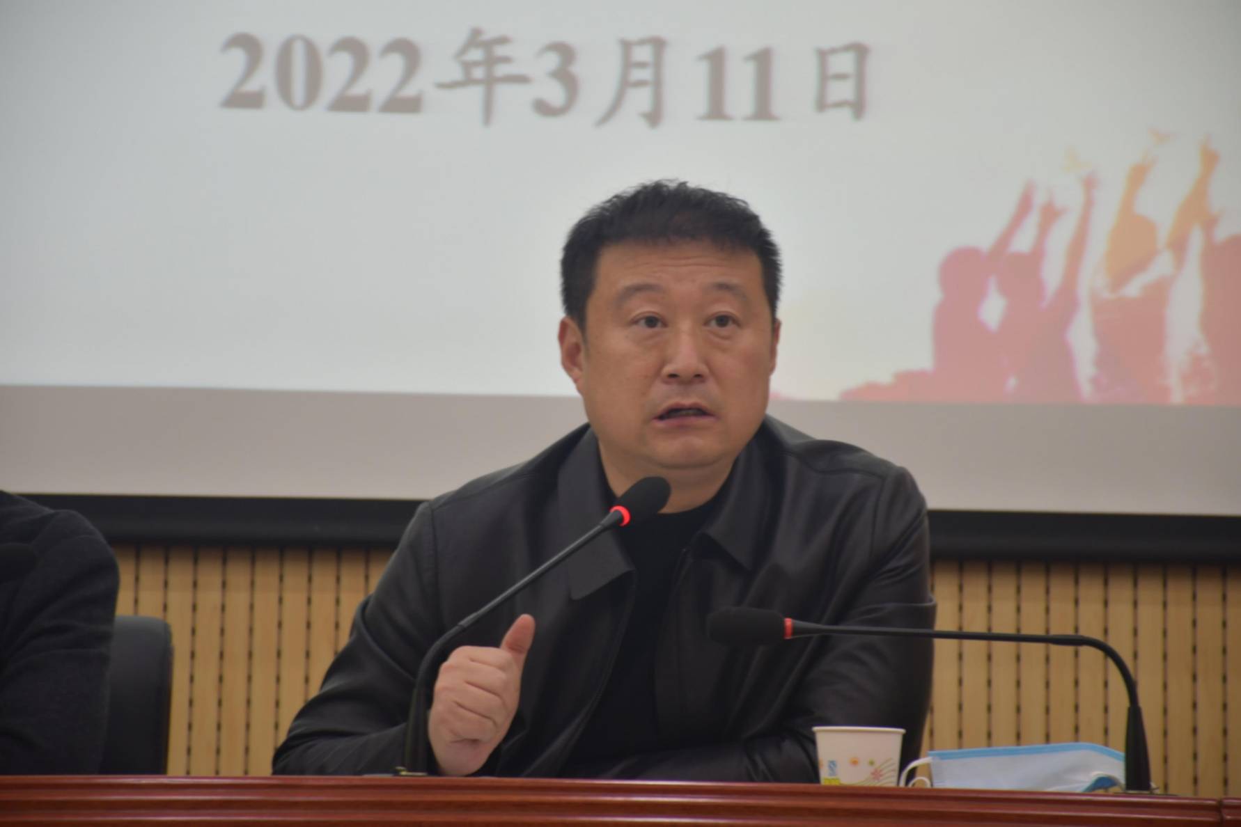 区教育局教育股股长田刚
